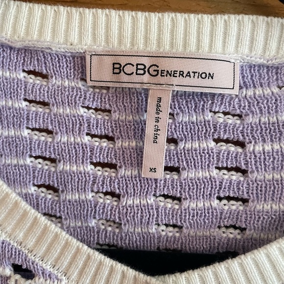 BCBGeneration purple and white button up knit crop short sleeve sweater XS - Picture 3 of 7